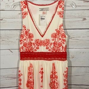 A. Calin by Flying Tomato Ivory/Red Floral Dress